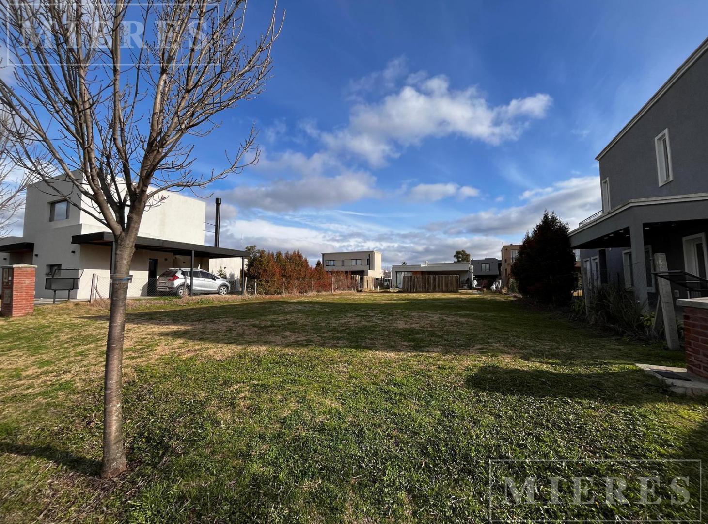 Foto de Lote de 477m2 en venta en Santo Tomás, Pilar, imagen 2