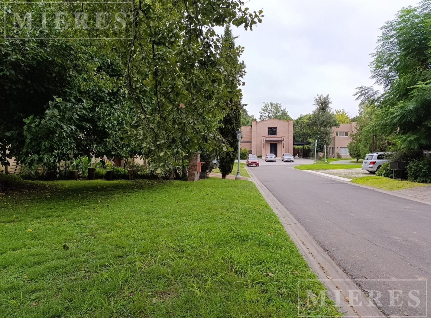 Foto de Lote de 927m² en venta en La Augusta, Pilar, imagen 5