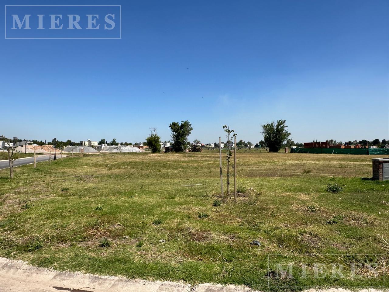 Foto de Lote de 516m² en venta en Santa Sofía, Pilar del Este, imagen 2