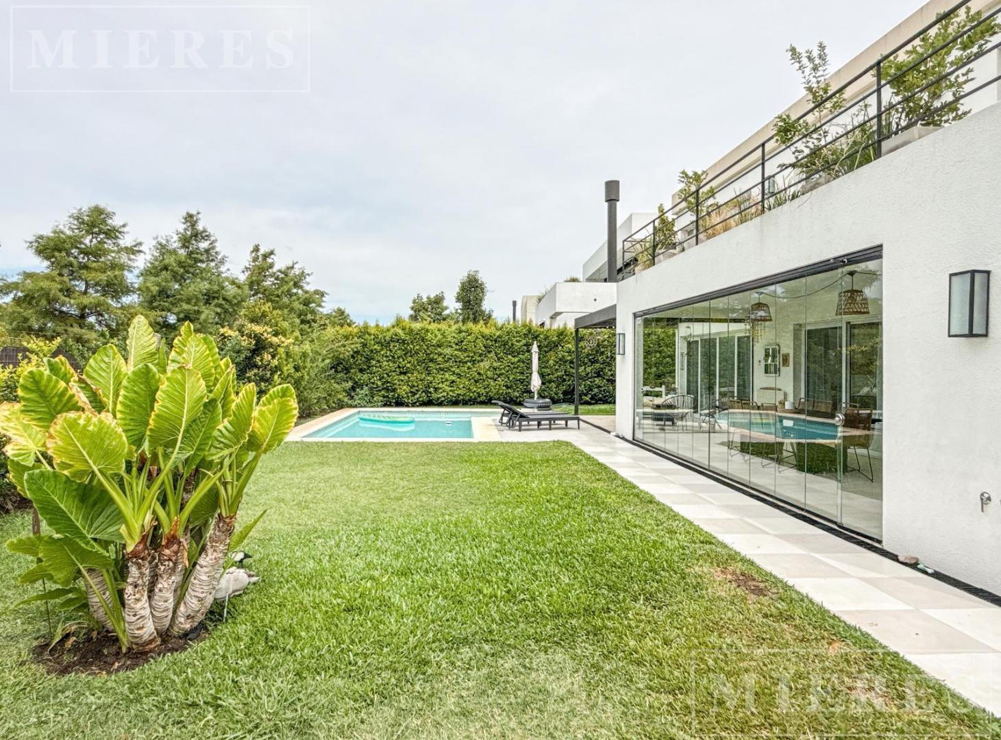 Foto de Casa en venta en Ayres Plaza, imagen 1