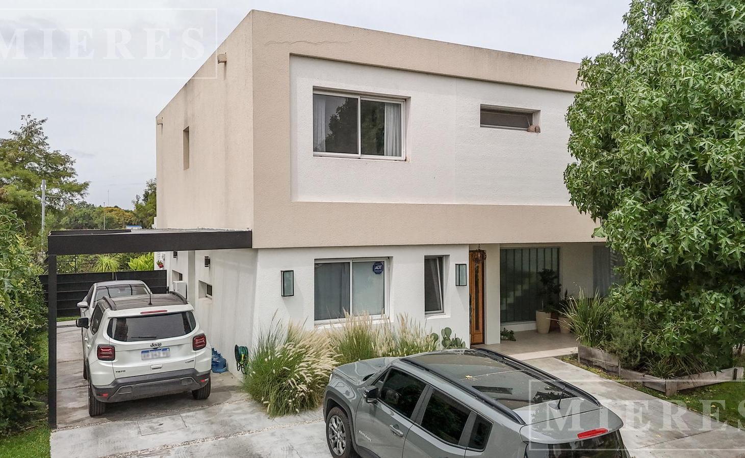Foto de Casa en venta en Ayres Plaza, imagen 3