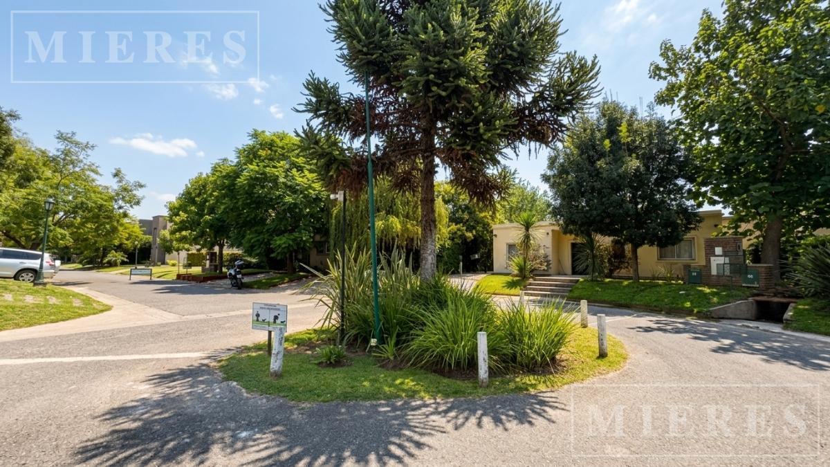 Foto de Lote de 438m² en venta en El Hornero, imagen 1