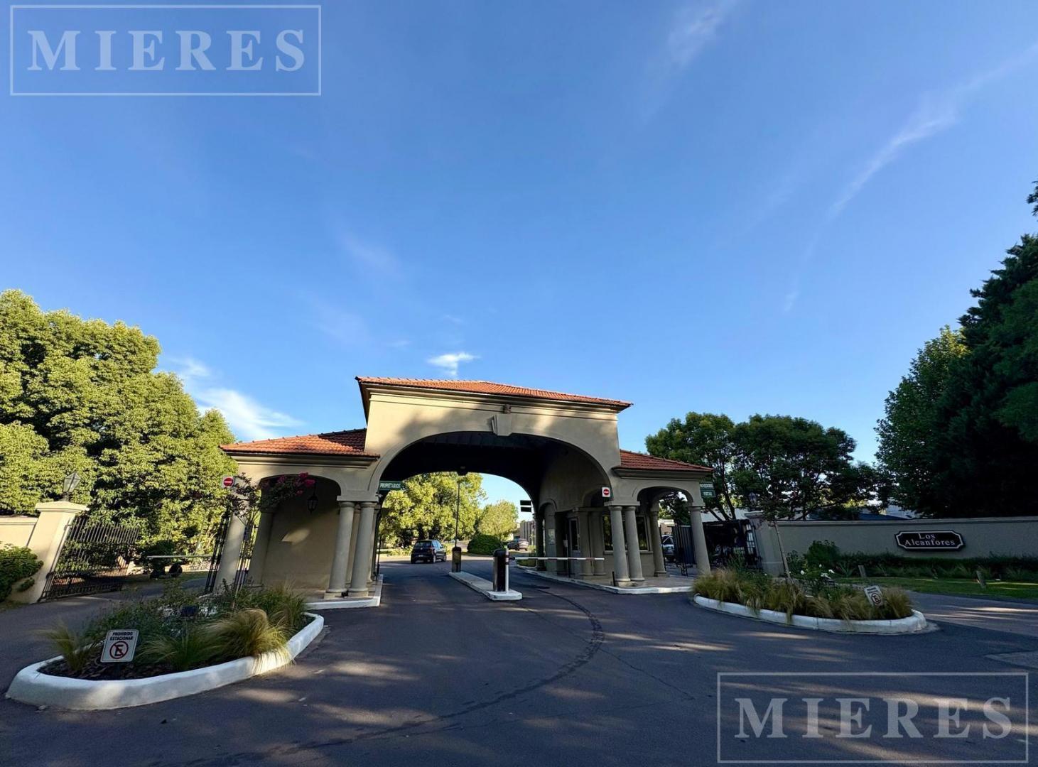 Foto de Lote de 1224m² en venta en Los Alcanfores, Pilar, imagen 4