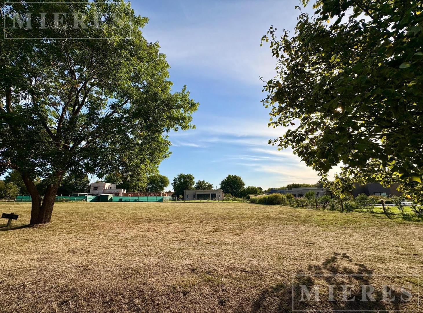Foto de Lote de 1094m² en venta en Los Alcanfores, Pilar, imagen 1