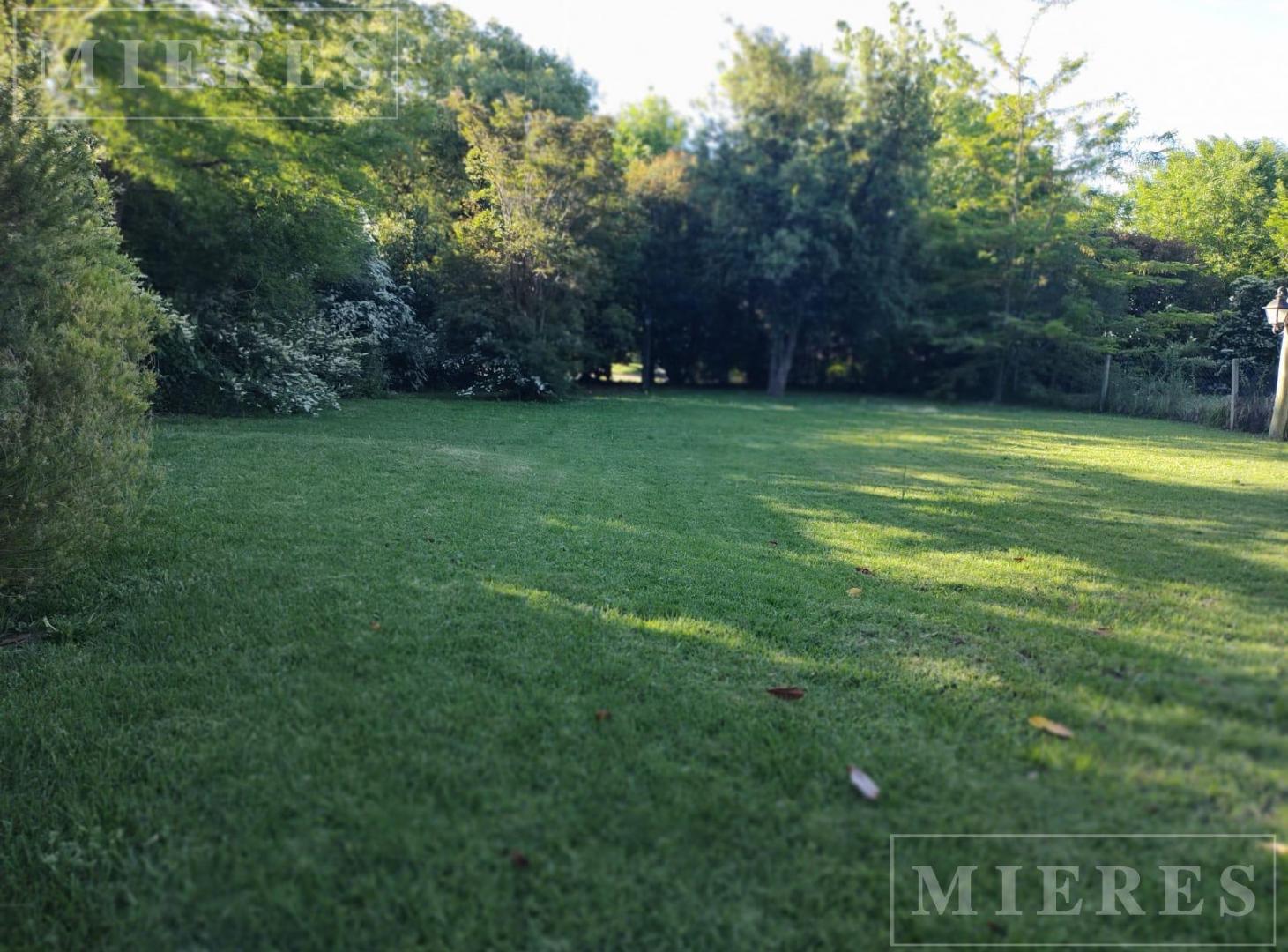 Foto de Lote de 832m² en venta en Boulevares, imagen 1