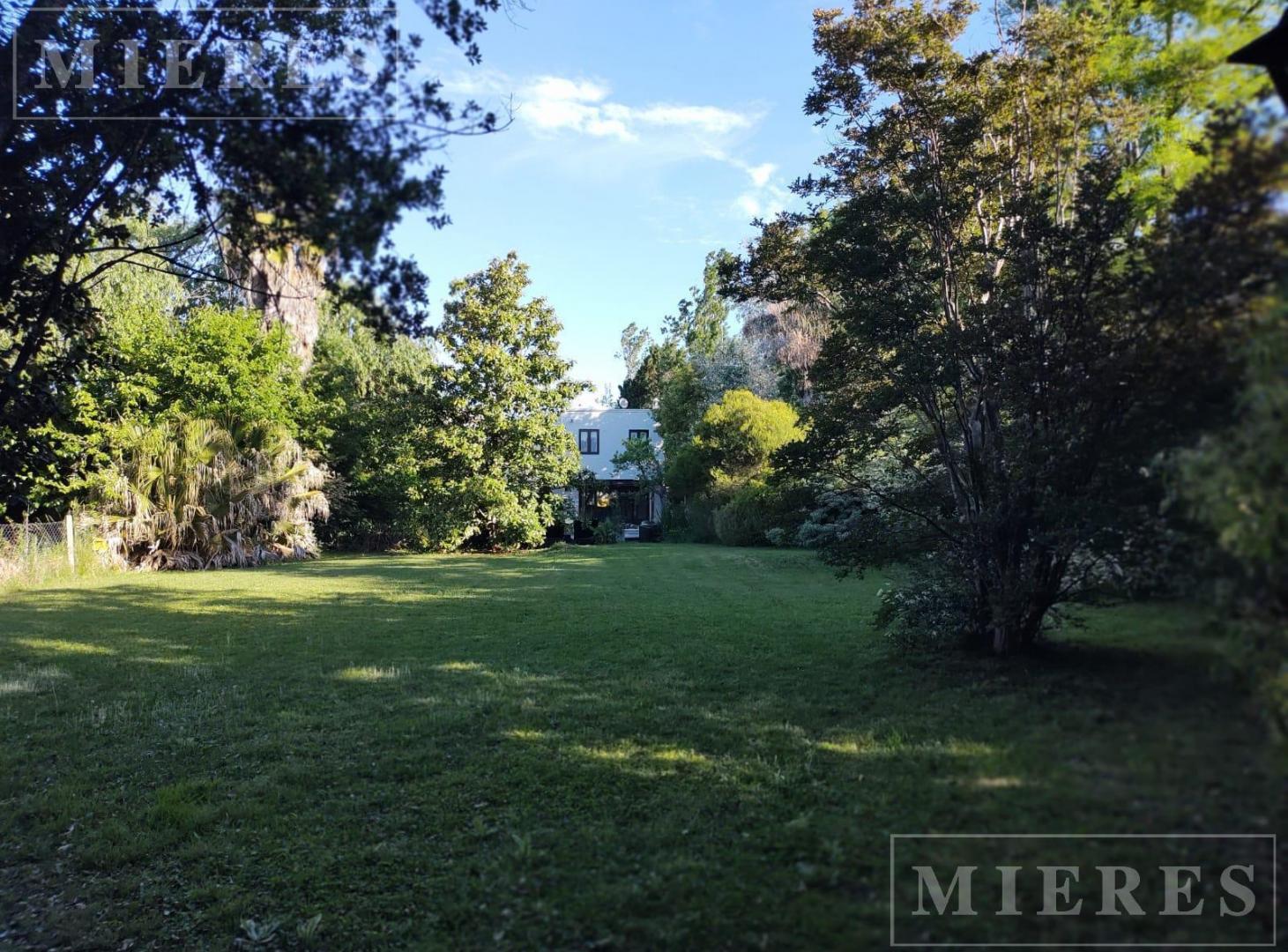 Foto de Lote de 832m² en venta en Boulevares, imagen 3
