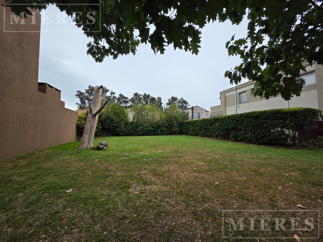 Foto de Lote de 401m² en venta en Las Orquideas, Pilar, imagen 2