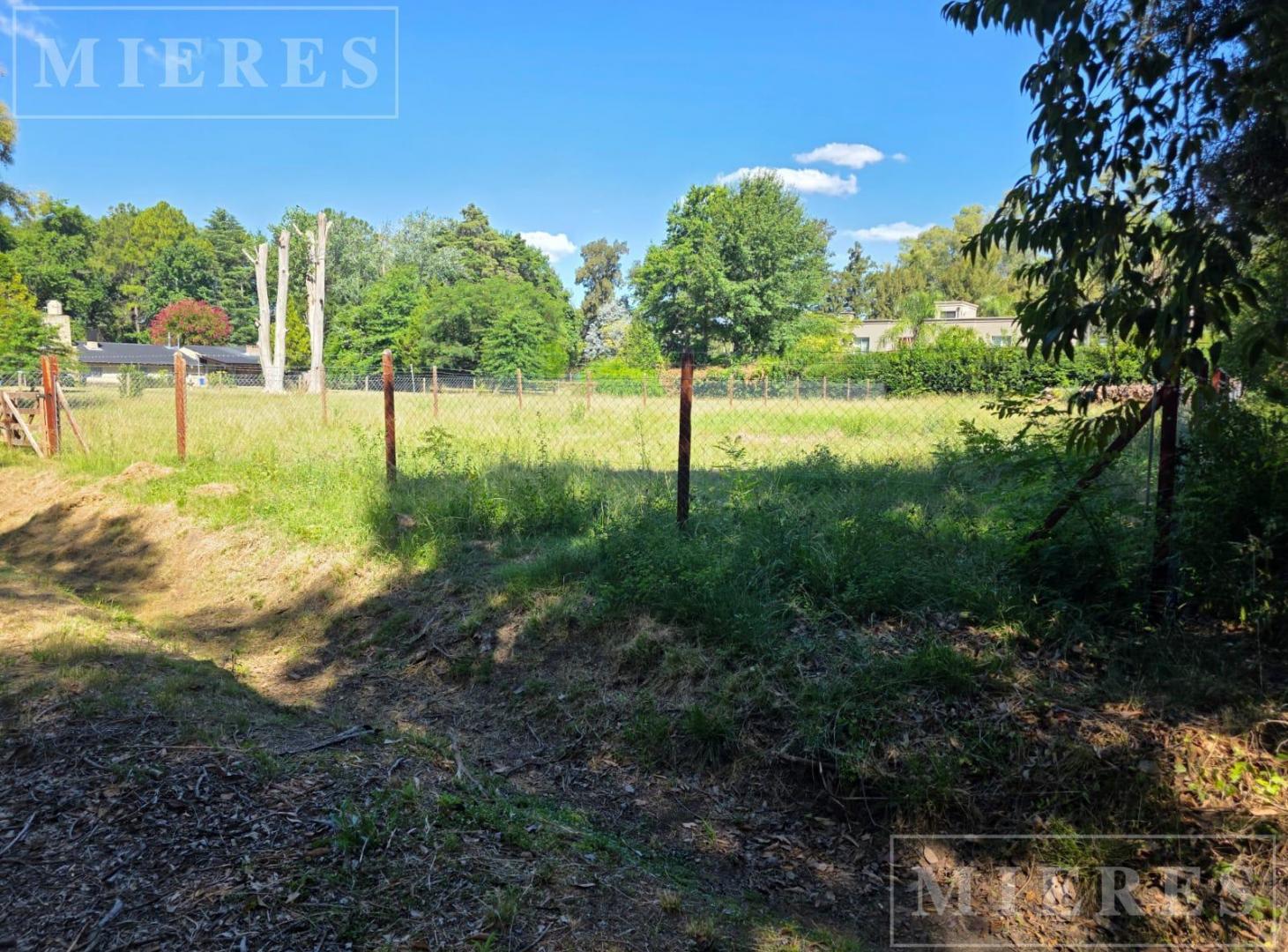 Foto de Lote de 1900m² en venta en La Lonja, Pilar, imagen 3