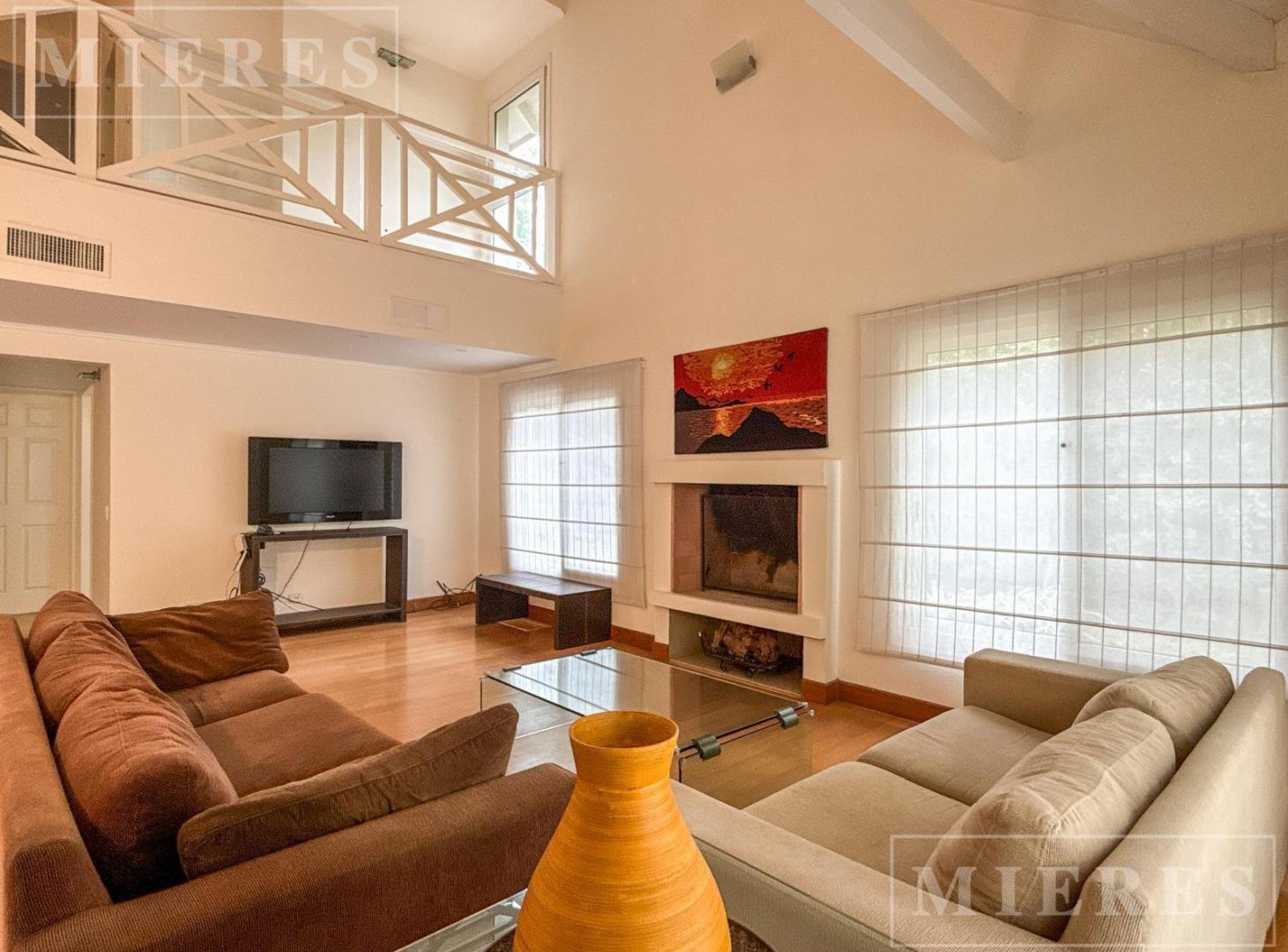 Foto de Casa en venta en Highland Park, imagen 1
