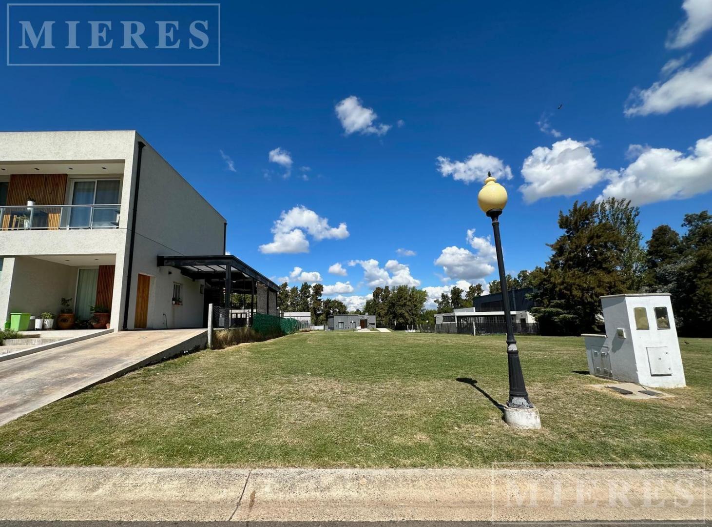 Foto de Duplex en venta en Pilar Plaza, imagen 2