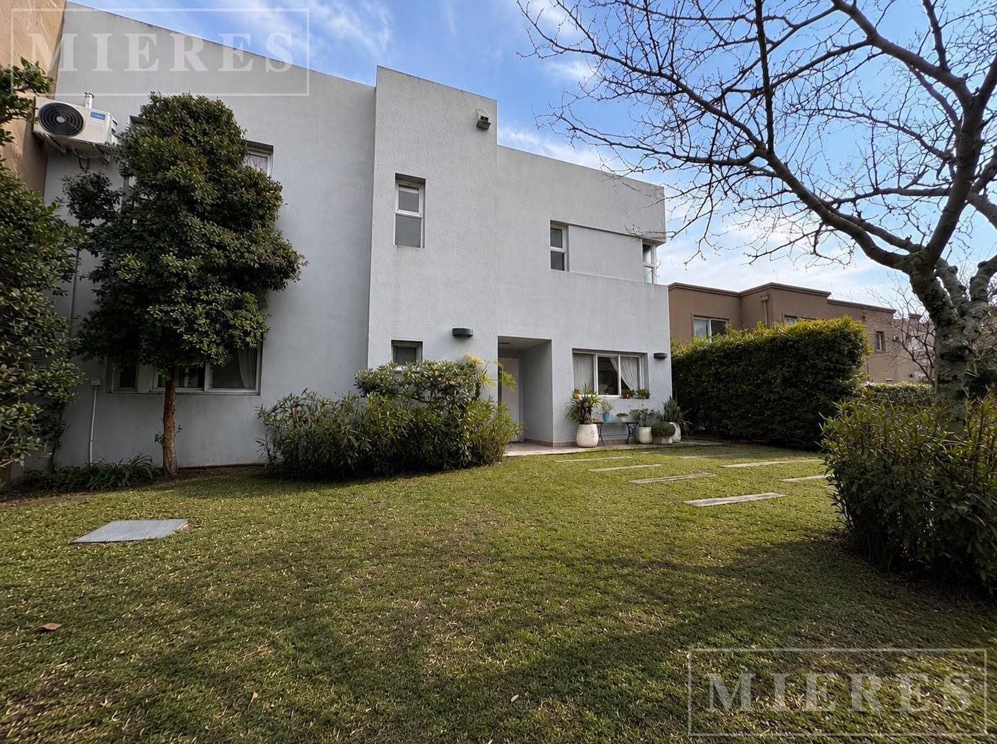 Foto de Casa en Venta en Barrio El Atardecer, imagen 4