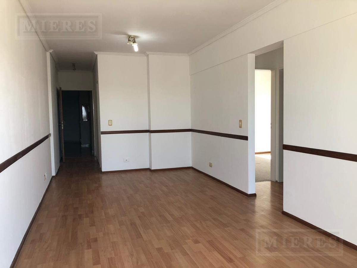 Foto de Departamento en venta - Tres ambientes en Tigre, imagen 2