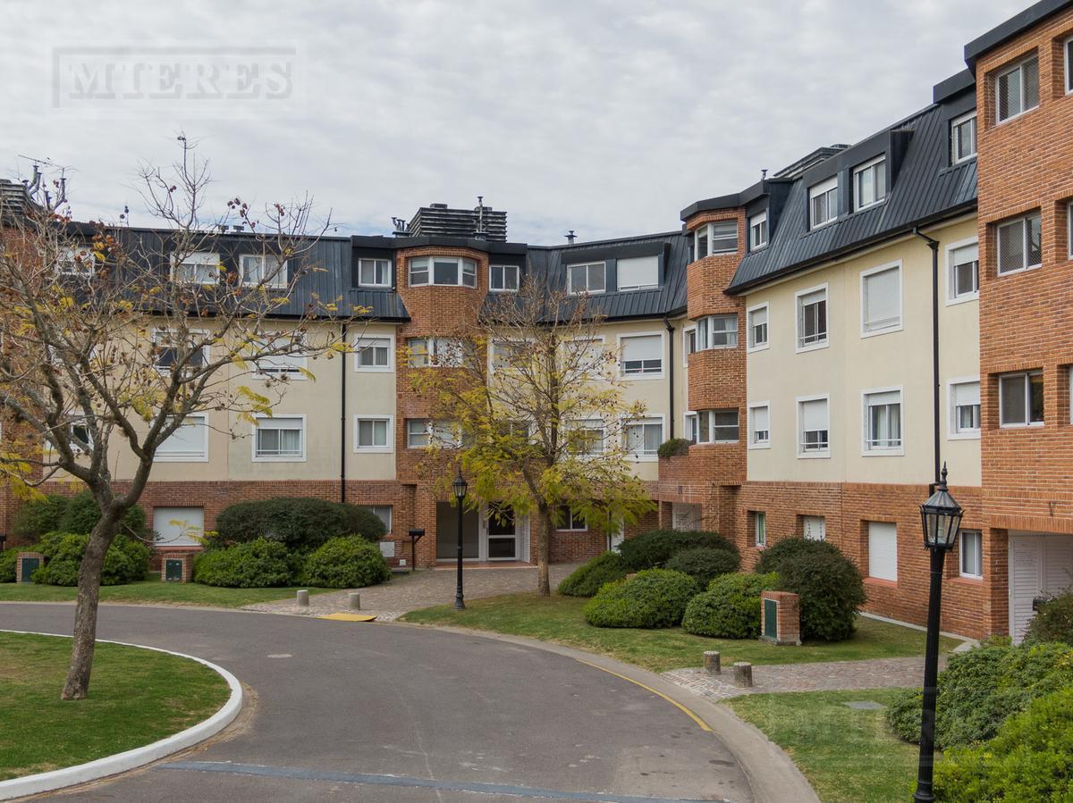 Foto de Dormi en Venta en PLANTA BAJA CON JARDIN Y AMARRA GRANDE - Santa Maria, imagen 2
