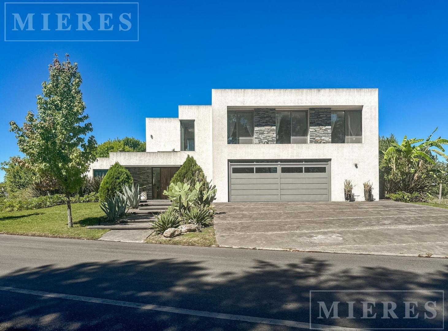 Foto de Casa en venta en Albanueva, imagen 1