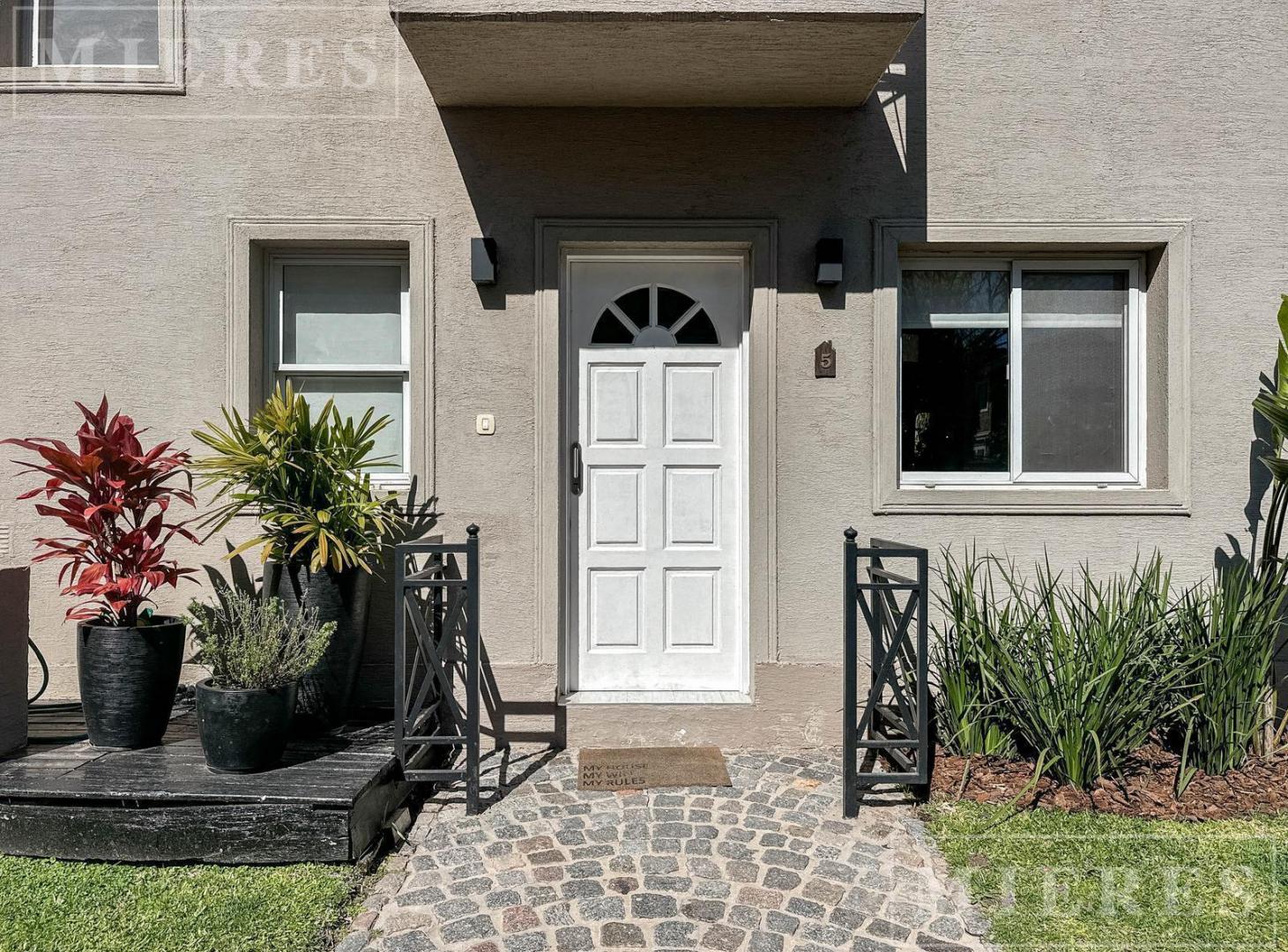 Foto de Casa totalmente reciclada, desarrollada en tres plantas, en el Barrio, imagen 2