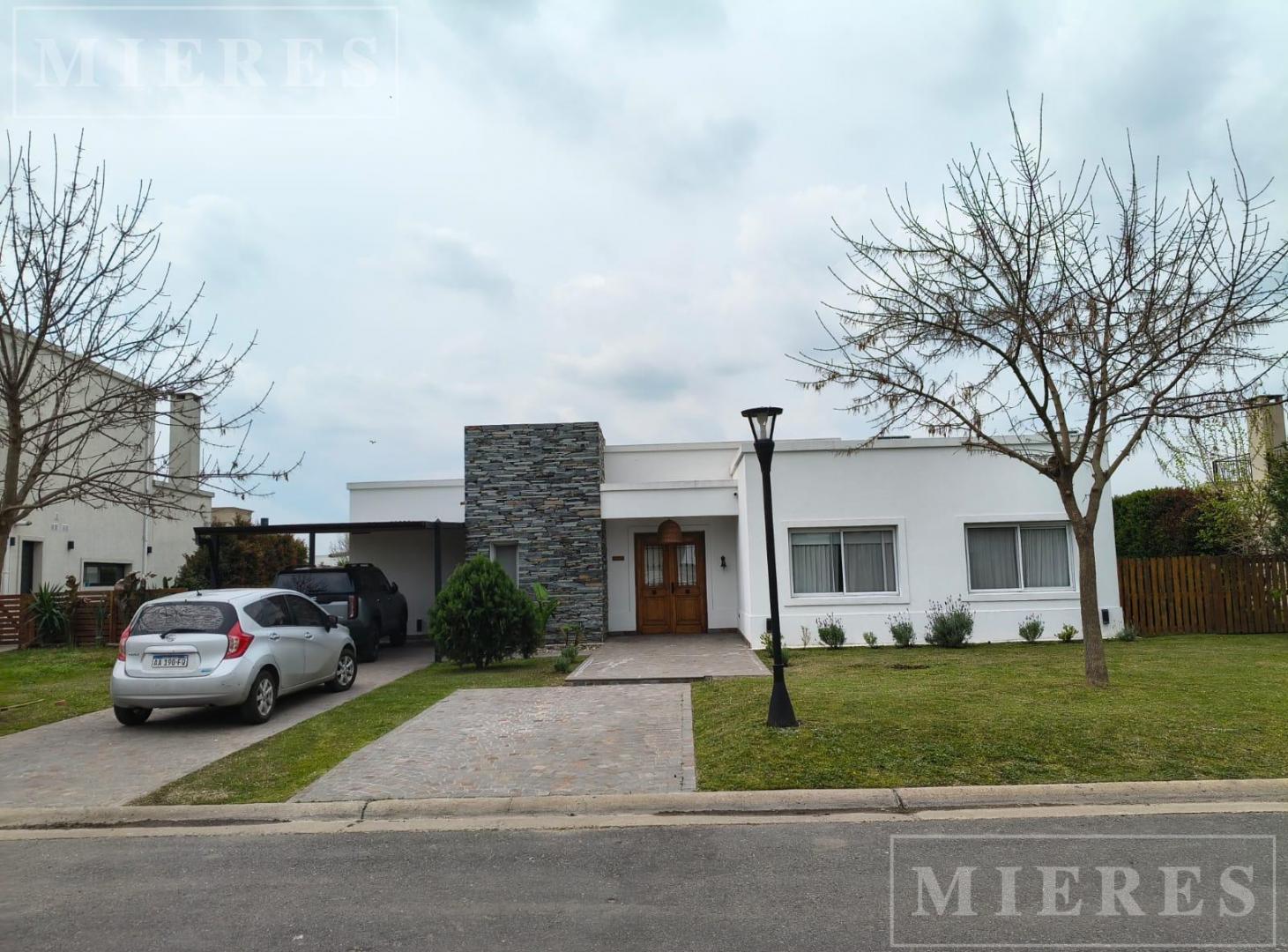Foto de Casa en venta barrio Molino Sur Haras santa Maria, Loma Verde, imagen 1
