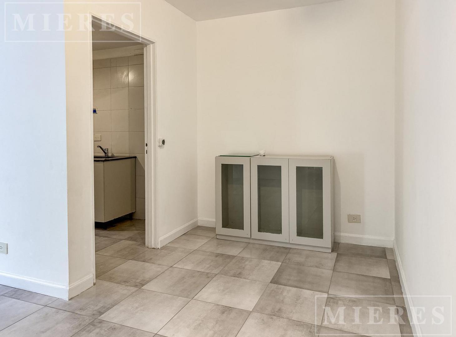 Foto de Muy lindo departamento en venta en Jardines De San Isidro II, imagen 5