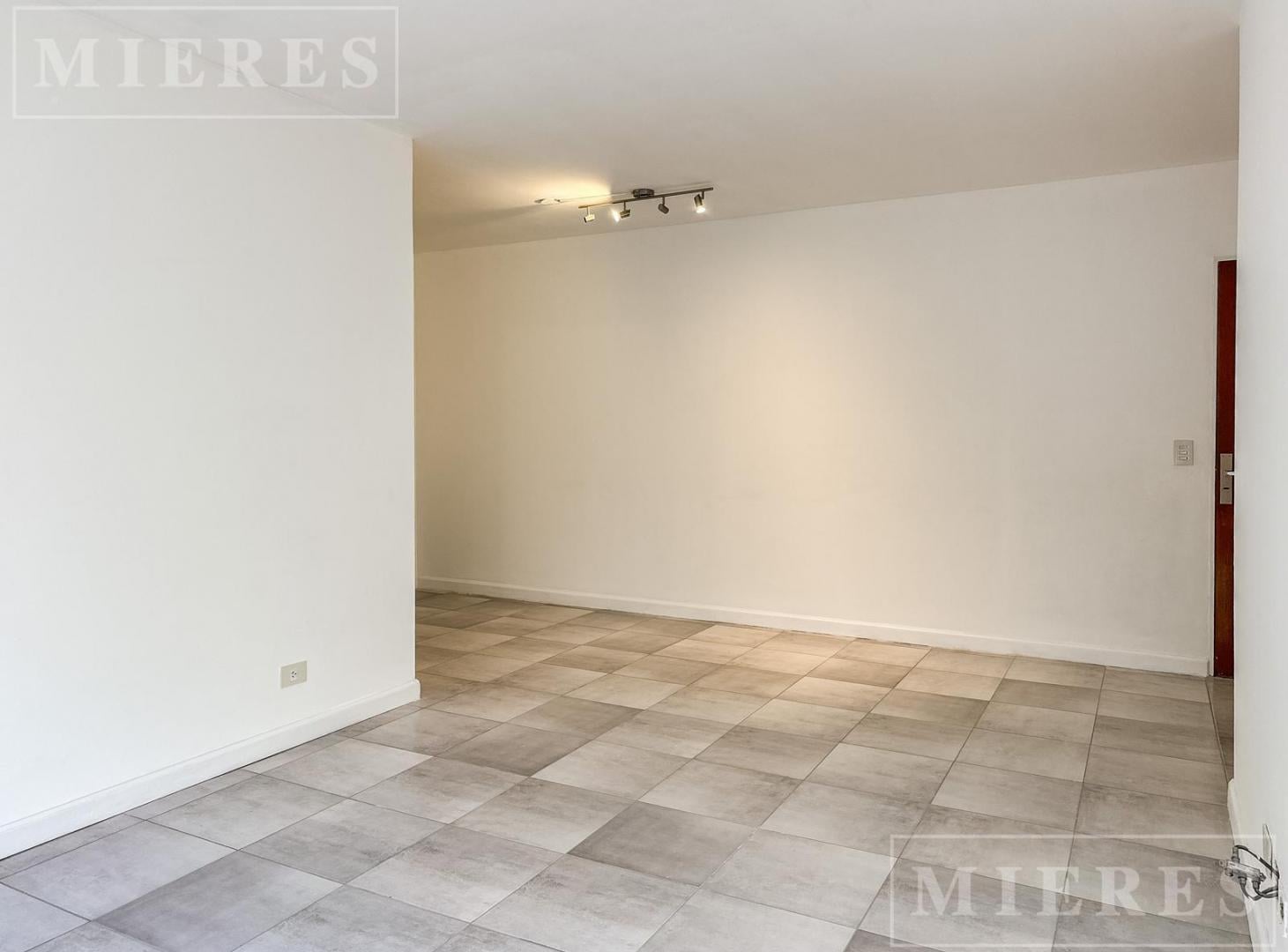 Foto de Muy lindo departamento en venta en Jardines De San Isidro II, imagen 3