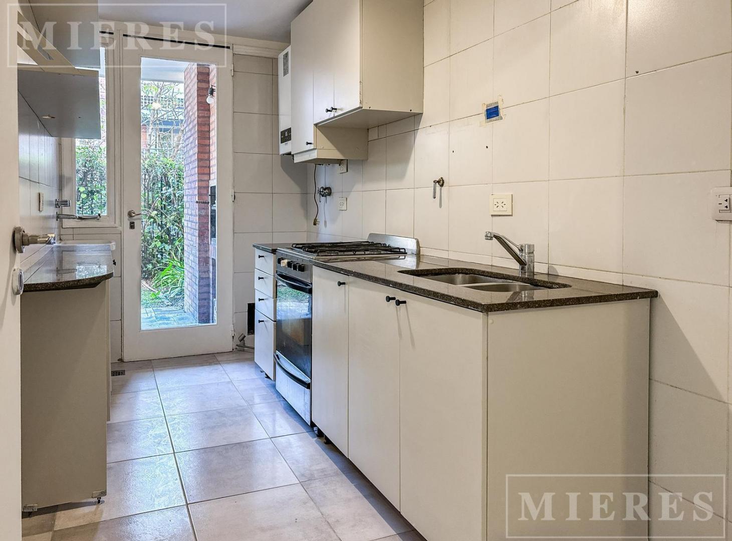 Foto de Muy lindo departamento en venta en Jardines De San Isidro II, imagen 1