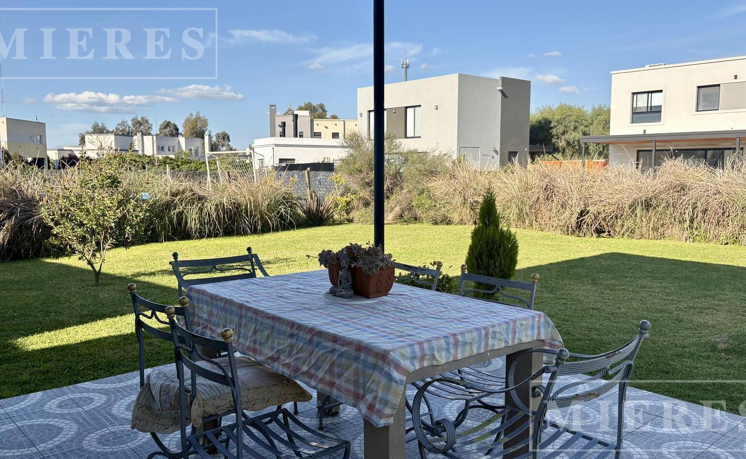 Foto de Casa en venta Santa Emilia, Pilar del Este, imagen 5