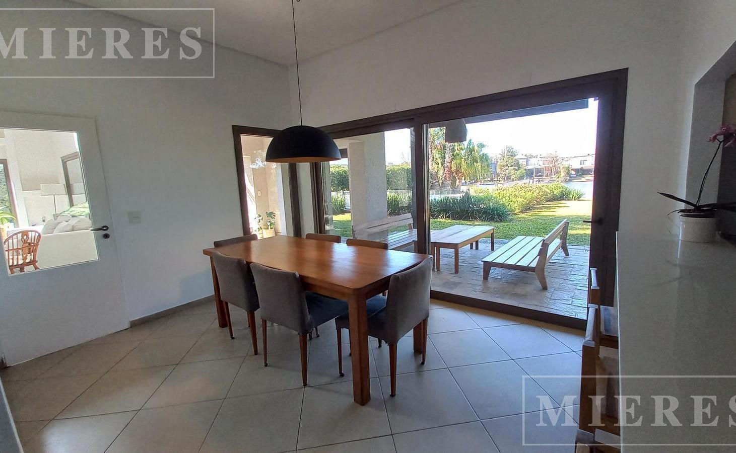 Foto de Espectacular casa en Alq temporario en Los Ombúes!! A LA LAGUNA, imagen 1