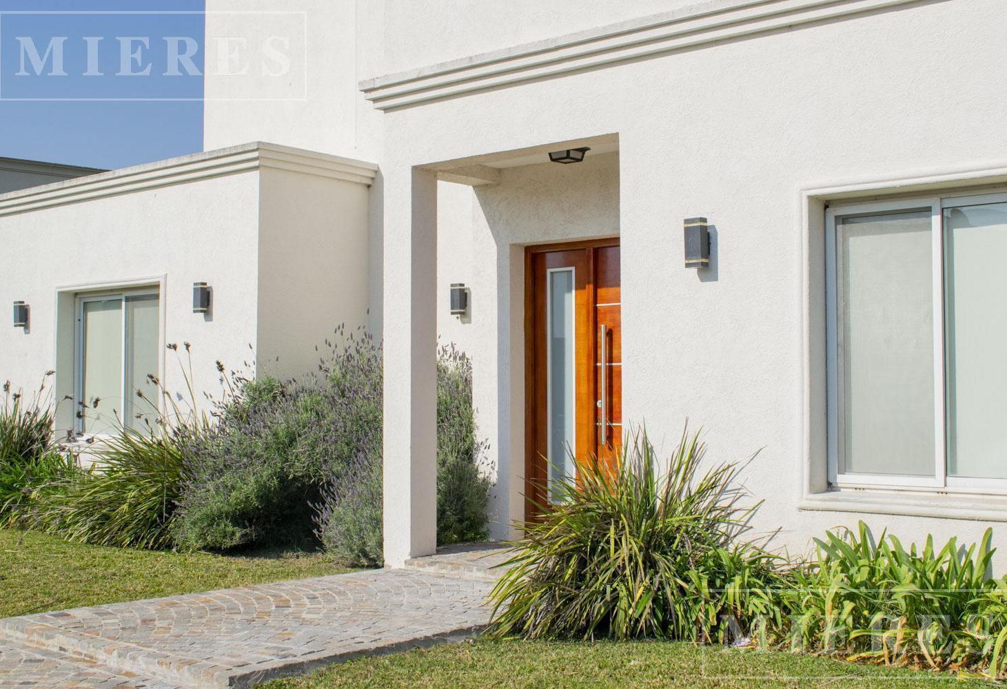 Foto de Casa en venta sobre lote interno barrio Molino Norte en Haras Santa, imagen 2
