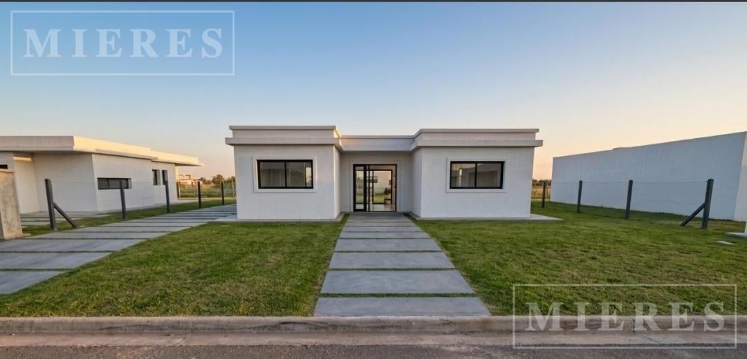 Foto de Casa en venta sobre lote interno en area 13 San Sebastian Loma Verde, imagen 4