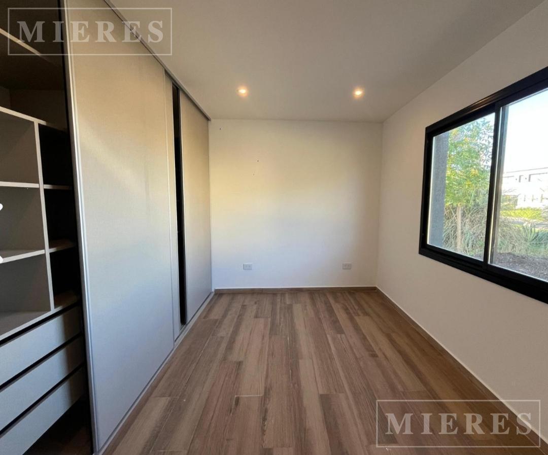 Foto de Casa en venta sobre lote interno en area 13 San Sebastian Loma Verde, imagen 3