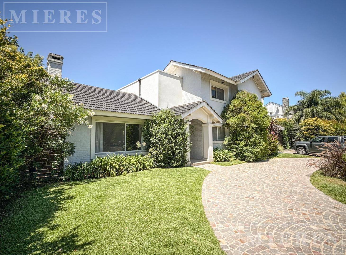Foto de Casa en venta en La Pradera, imagen 1