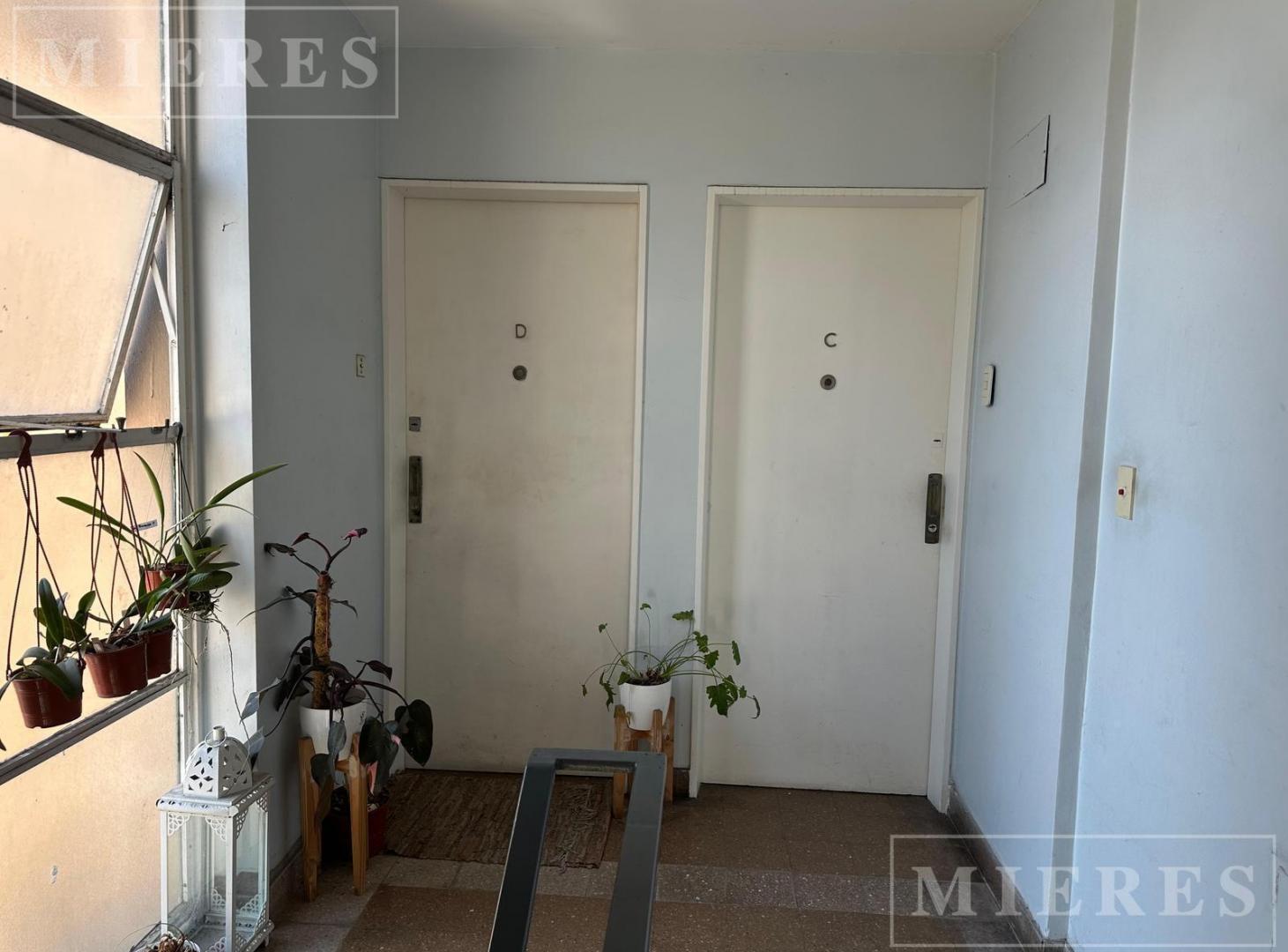 Foto de Departamento de 3 ambientes con balcón, vista abierta y cochera, imagen 1
