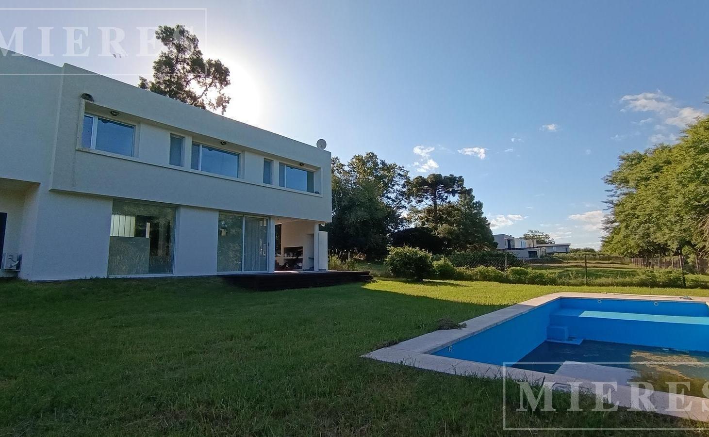 Foto de Casa en venta sobre lote interno en Área 2 San Matías Escobar, imagen 1