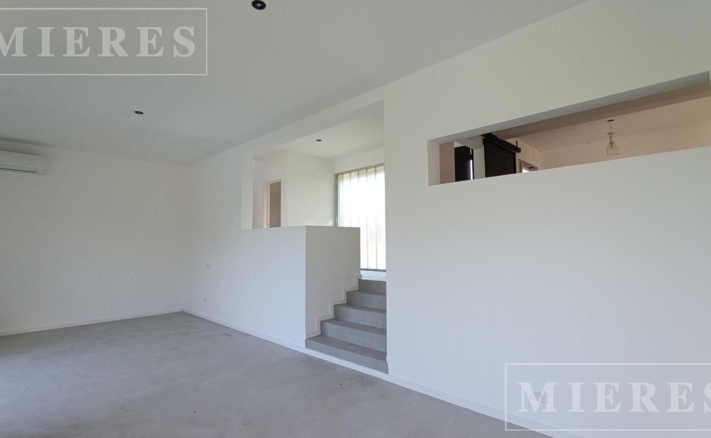 Foto de Casa en venta sobre lote interno en Área 2 San Matías Escobar, imagen 3