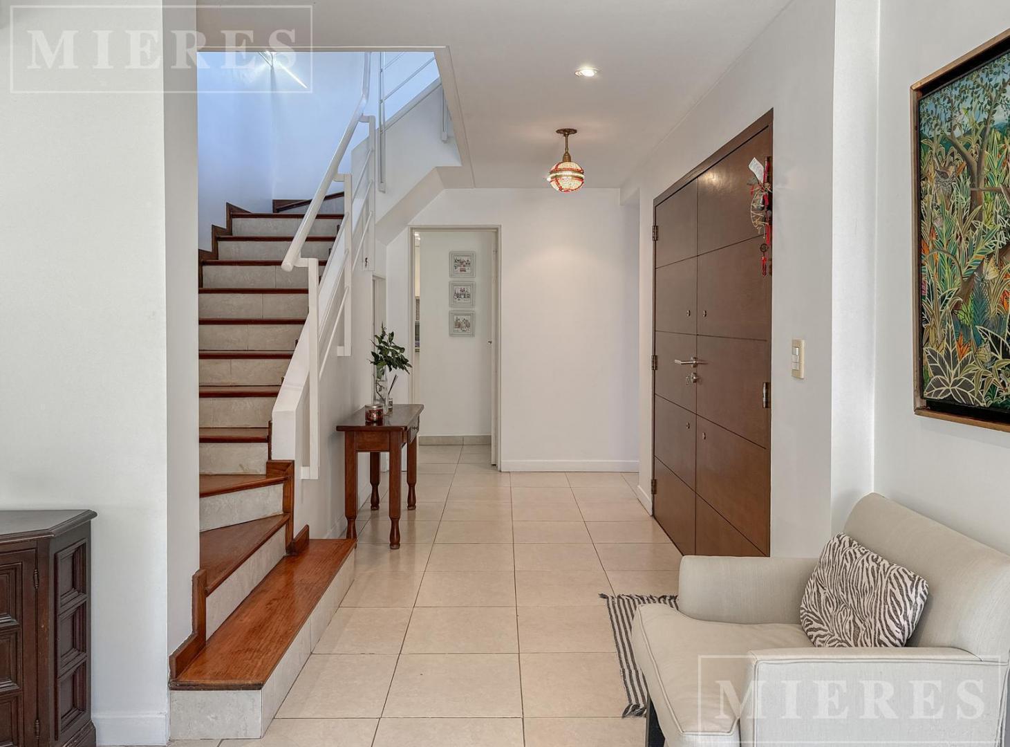 Foto de Casa en venta - Lote Interno - Barrancas de San Jose, imagen 4