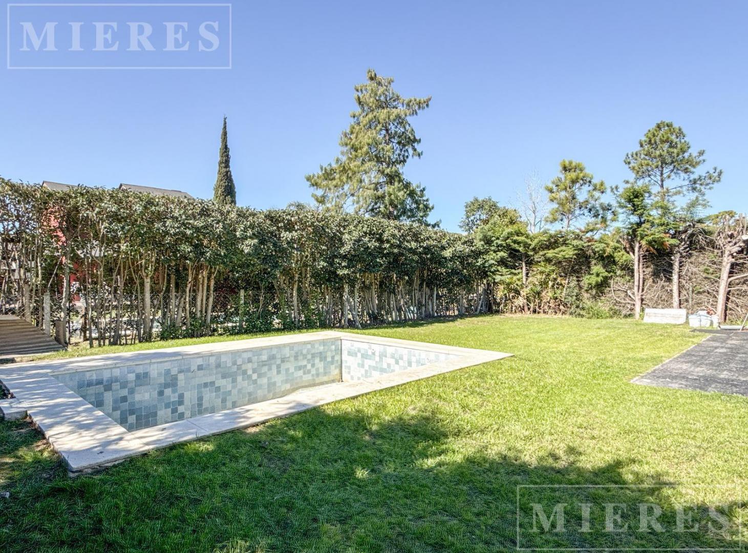Foto de Casa en venta sobre lote interno barrio Acacias Blancas Ingeniero, imagen 5