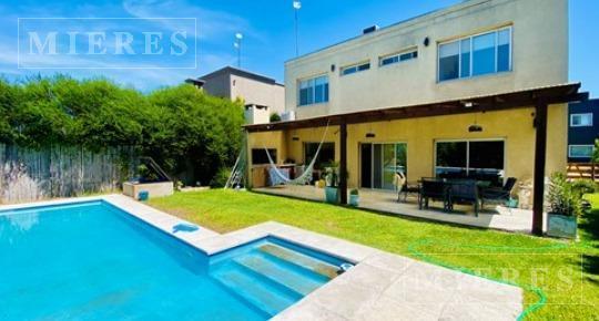 Foto de Casa en alquiler temporal en el Barrio Vila Marina I, imagen 4