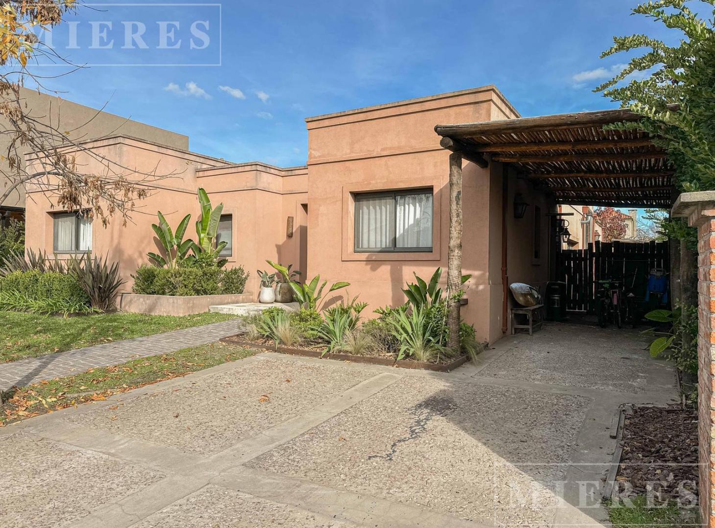 Foto de Casa en venta de una planta - APTO CREDITO - La Comarca Bancalari, imagen 5