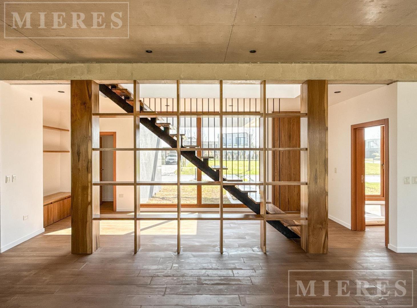 Foto de Casa en venta a estrenar en el Barrio Carpinchos, Nordelta, imagen 2
