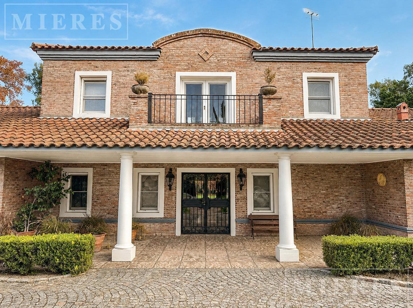 Foto de Impecable casa en venta en Martindale al Driving, imagen 2