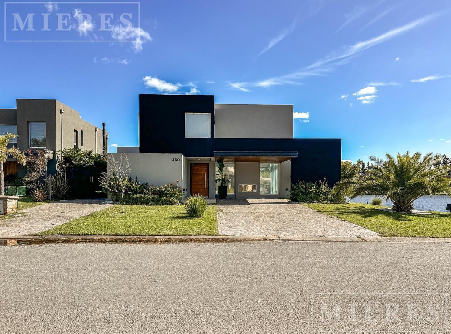 Foto de Excelente Casa en venta A LA LAGUNA en La Comarca, Bancalari, imagen 3