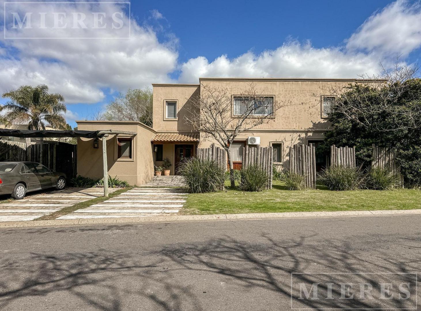 Foto de Casa en venta en Santa Barbara - Lote Interno - Bancalari, imagen 1