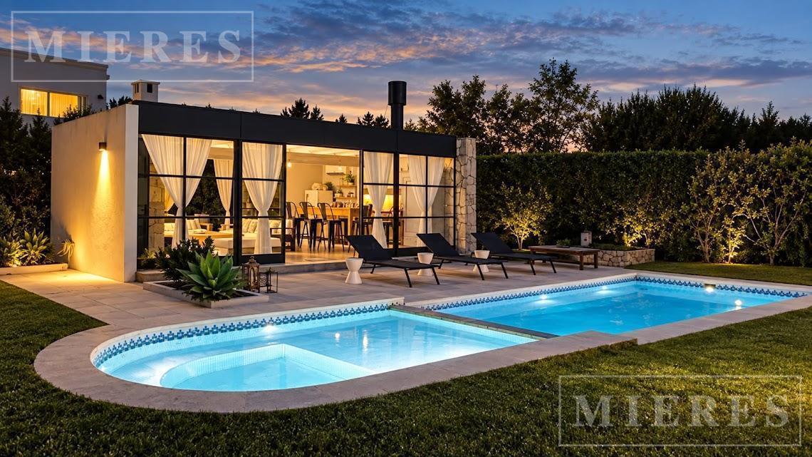 Foto de Casa en venta con gran lote en Santa Catalina, Villa Nueva, imagen 1