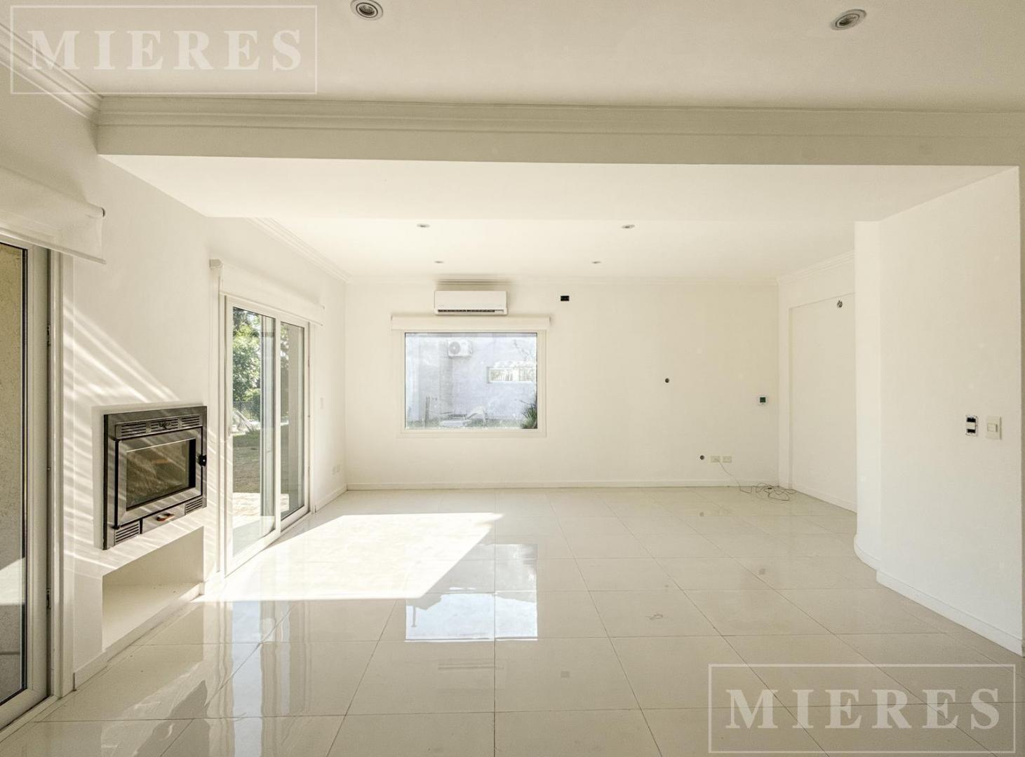 Foto de Casa a la laguna en venta en Las Glorietas, Nordelta, imagen 4