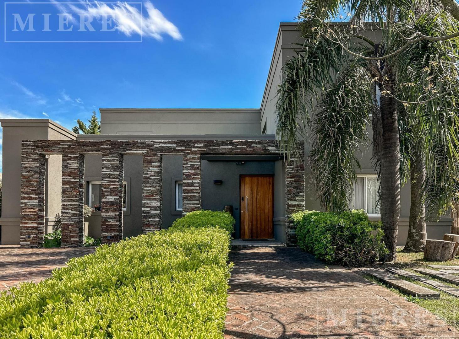 Foto de Casa en venta sobre lote interno en La Alameda, Nordelta, imagen 2
