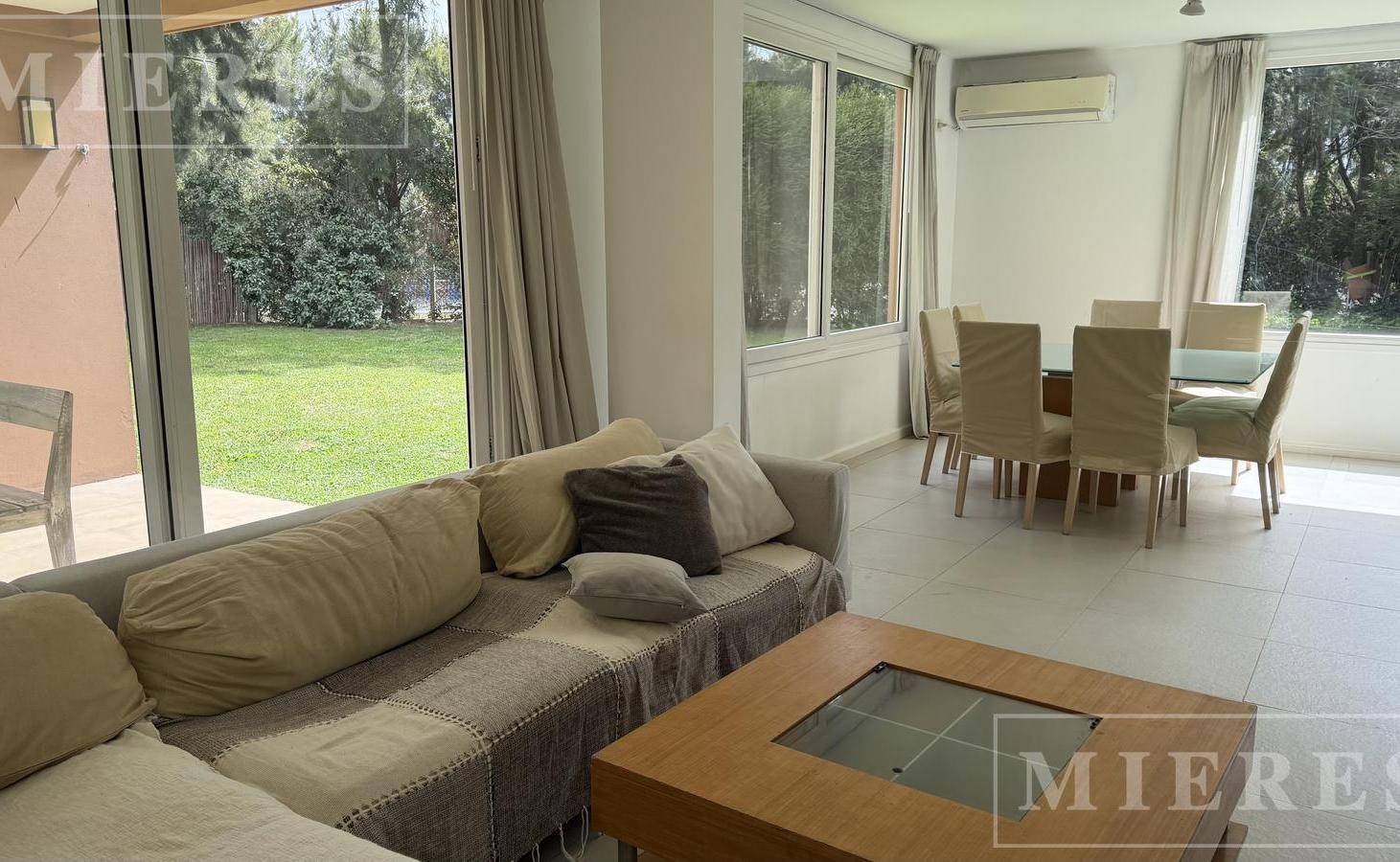 Foto de Casa en alquiler anual amoblado en el barrio Los Sauces, Nordelta, imagen 3