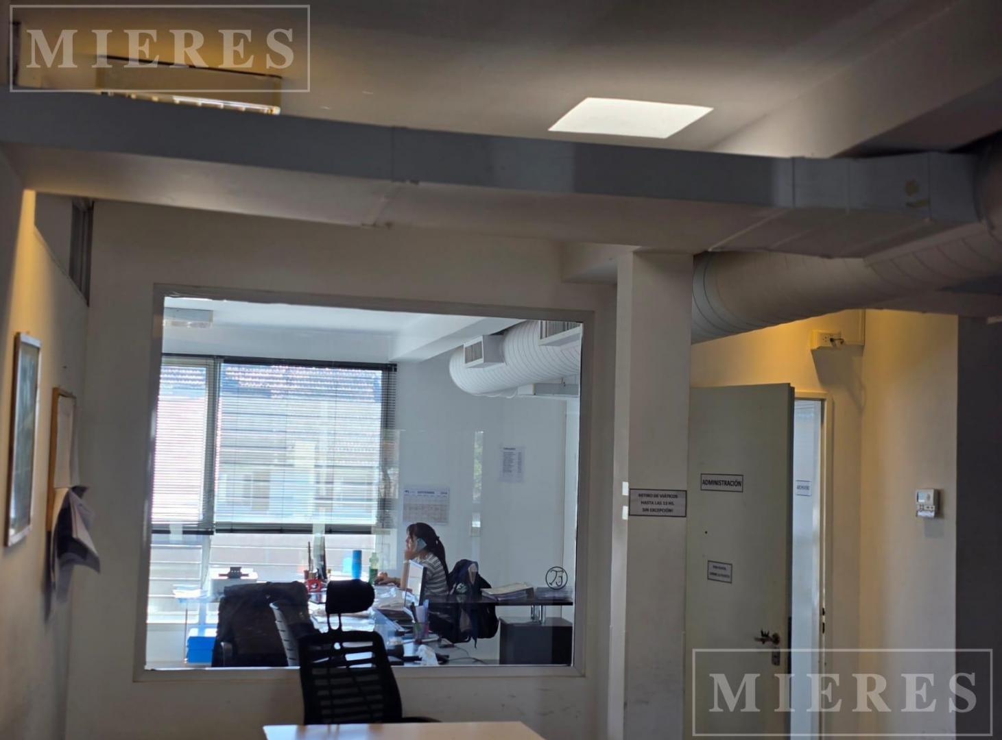 Foto de OFICINAS DE 150 M2 EN ALQUILER EN LOMAS DE SAN ISIDRO, imagen 2