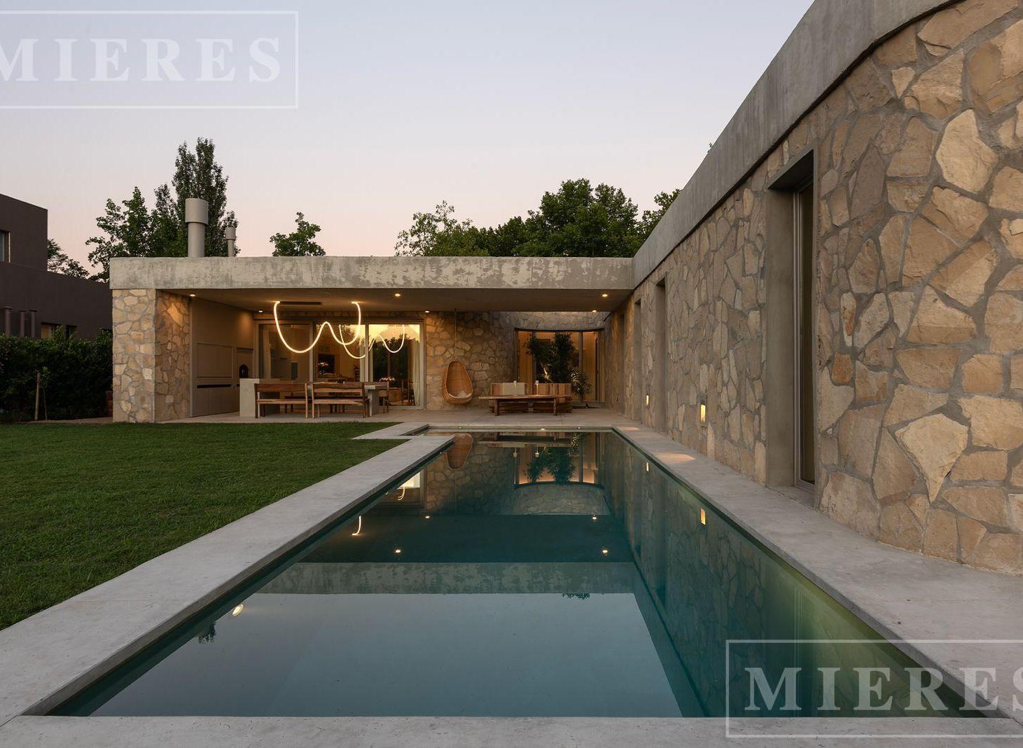 Foto de Casa en venta en Centauros Club de Polo, imagen 1