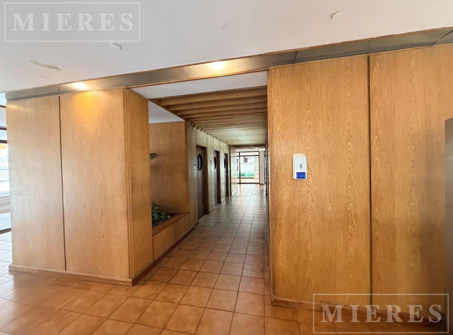 Foto de Departamento de 3 ambientes en Acassuso, en impecable estado en, imagen 3