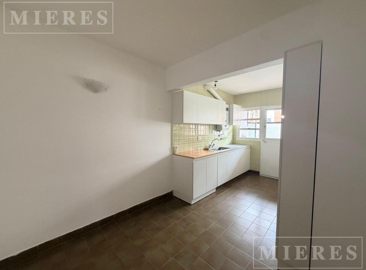 Foto de Departamento de 3 ambientes en Acassuso, en impecable estado en, imagen 4