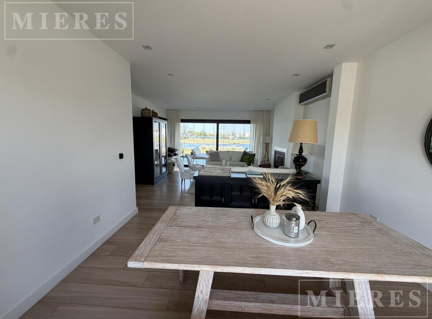 Foto de Casa en alquiler de verano sobre lote a la laguna. Barrio Santa Ana, imagen 5