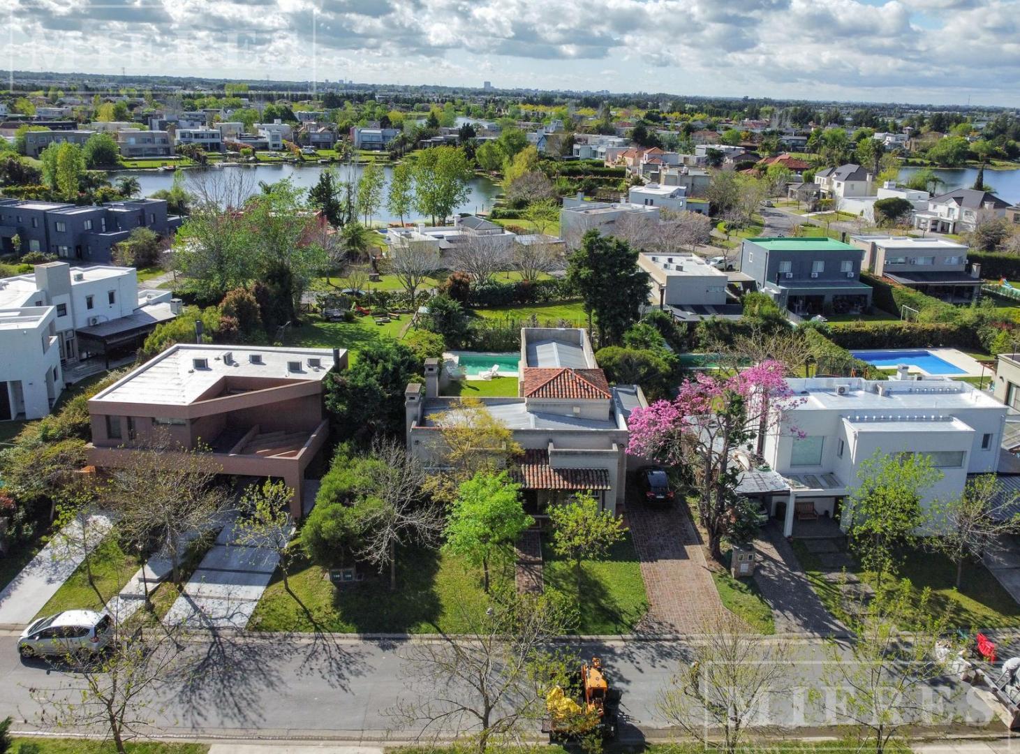 Foto de Casa en venta sobre lote interno en Santa Catalina, Villa Nueva, imagen 1